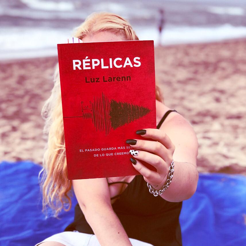 Réplicas – Luz Larenn