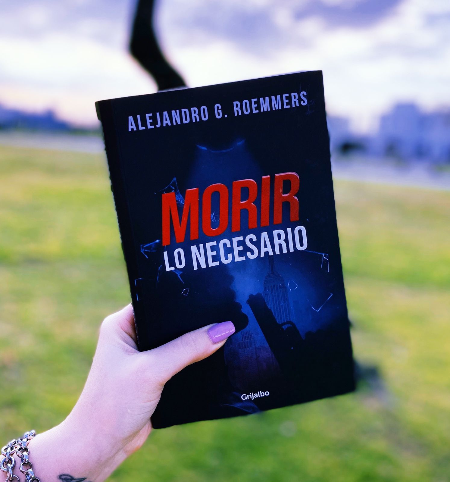 Morir lo necesario – Alejandro G. Roemmers