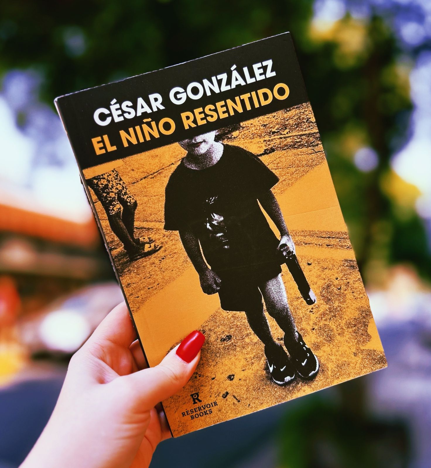 El niño resentido – César González