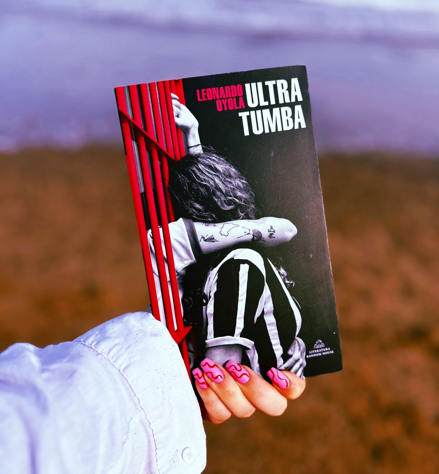 Ultra tumba – Leonardo Oyola